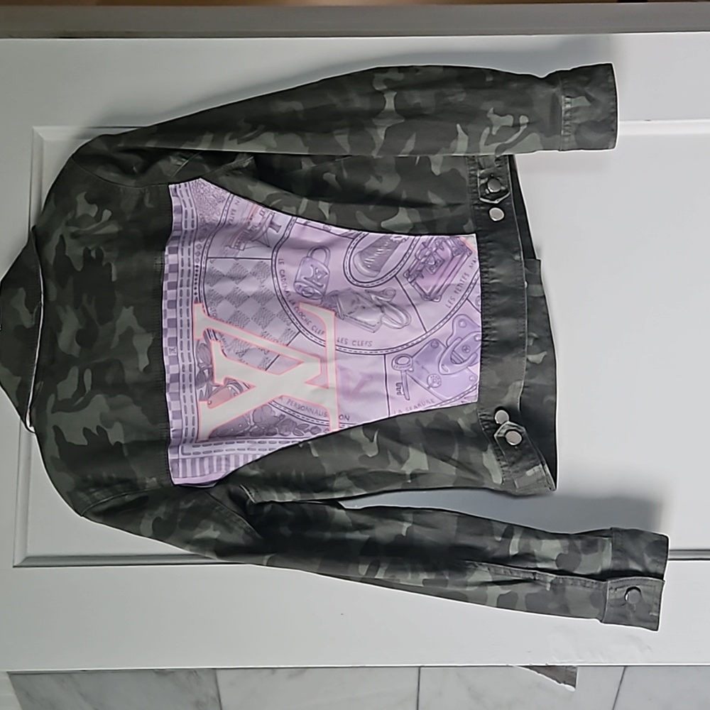 Small Revivify Camo‎ Jacket with LV Scarf
